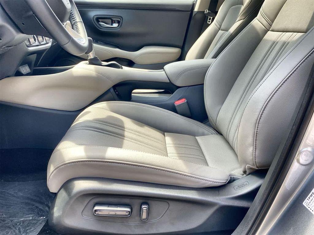 new 2026 Honda HR-V car, priced at $31,445
