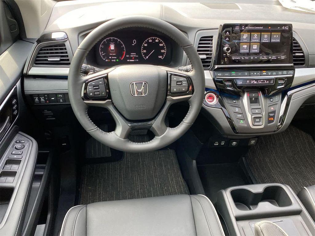 new 2026 Honda Odyssey car, priced at $48,990
