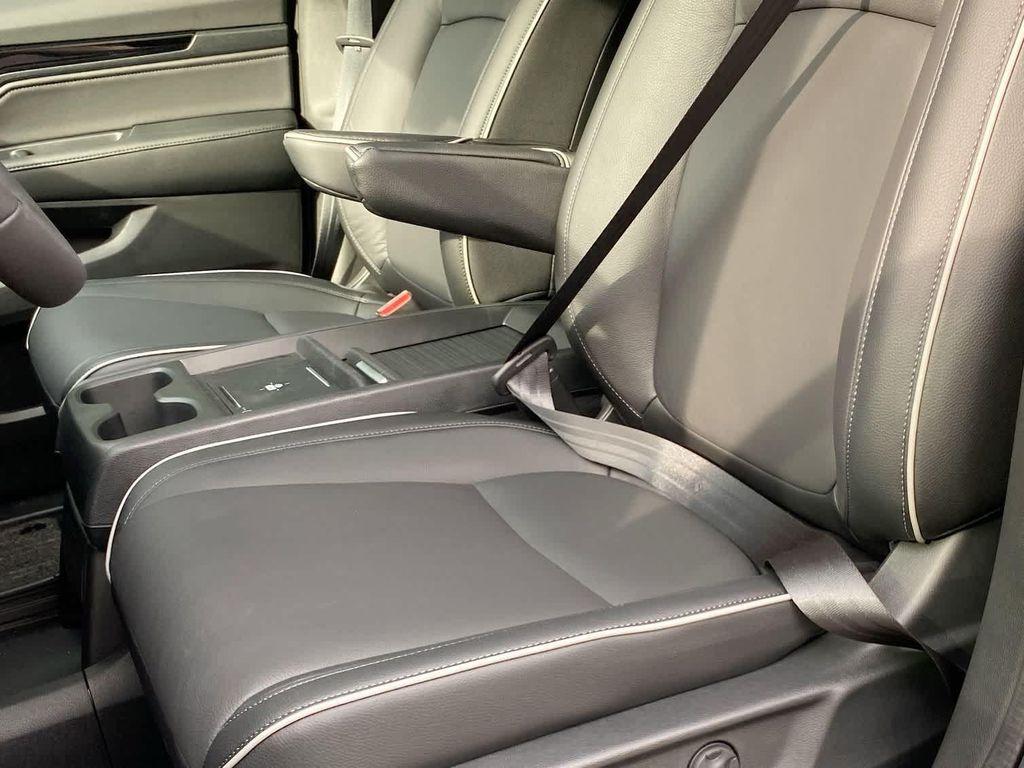new 2026 Honda Odyssey car, priced at $48,990