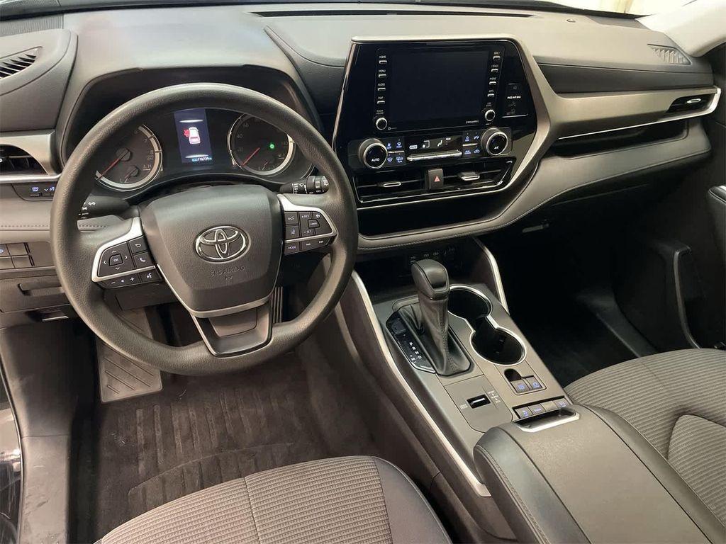 used 2022 Toyota Highlander car, priced at $22,900