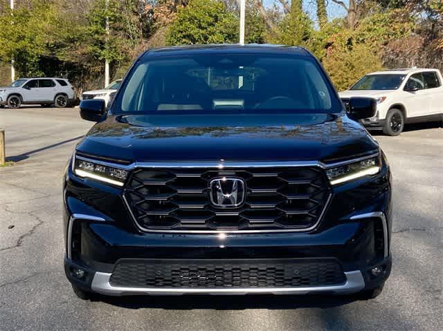 new 2025 Honda Pilot car, priced at $47,780