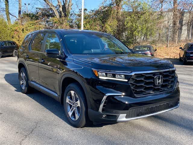 new 2025 Honda Pilot car, priced at $47,780