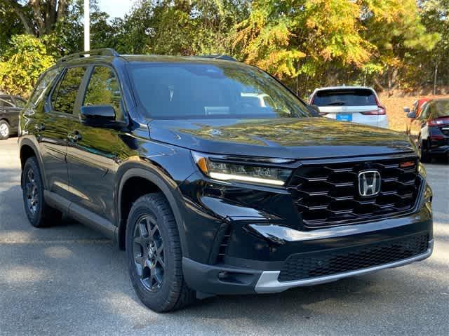 new 2025 Honda Pilot car, priced at $50,795