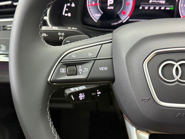 new 2025 Audi Q7 car, priced at $71,121