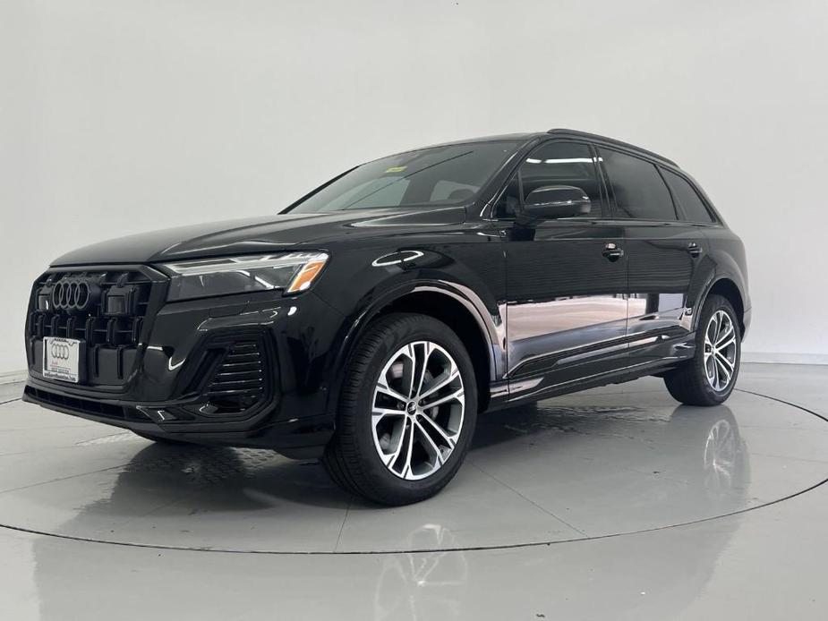 new 2025 Audi Q7 car, priced at $71,500