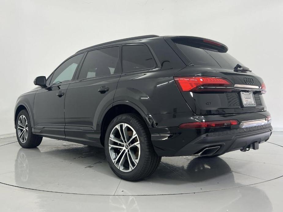 new 2025 Audi Q7 car, priced at $71,500