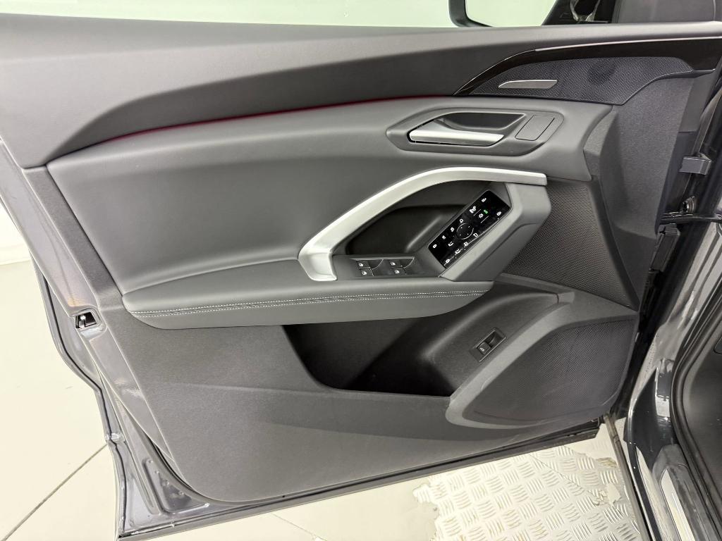 new 2025 Audi Q5 car, priced at $58,931