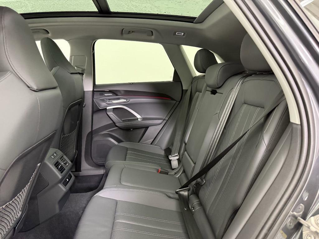 new 2025 Audi Q5 car, priced at $58,931