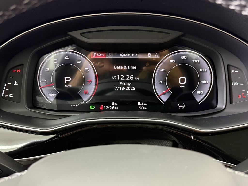 new 2025 Audi Q7 car, priced at $68,092