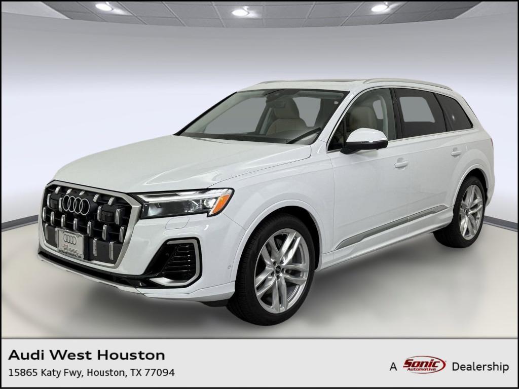 new 2025 Audi Q7 car, priced at $70,361