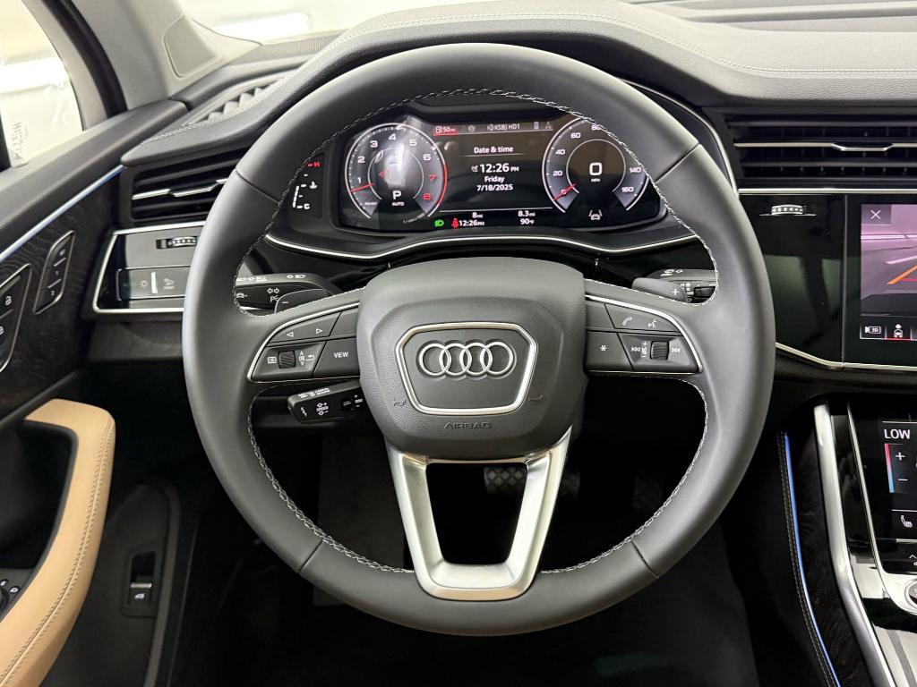 new 2025 Audi Q7 car, priced at $69,601