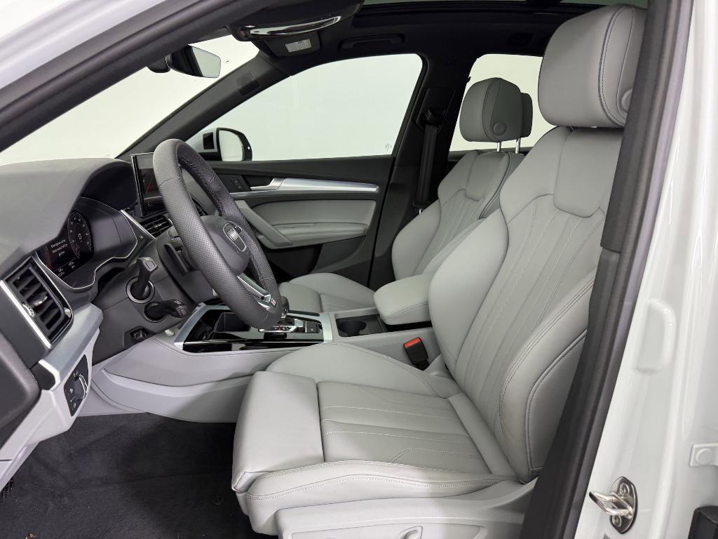 new 2025 Audi Q5 car, priced at $57,231