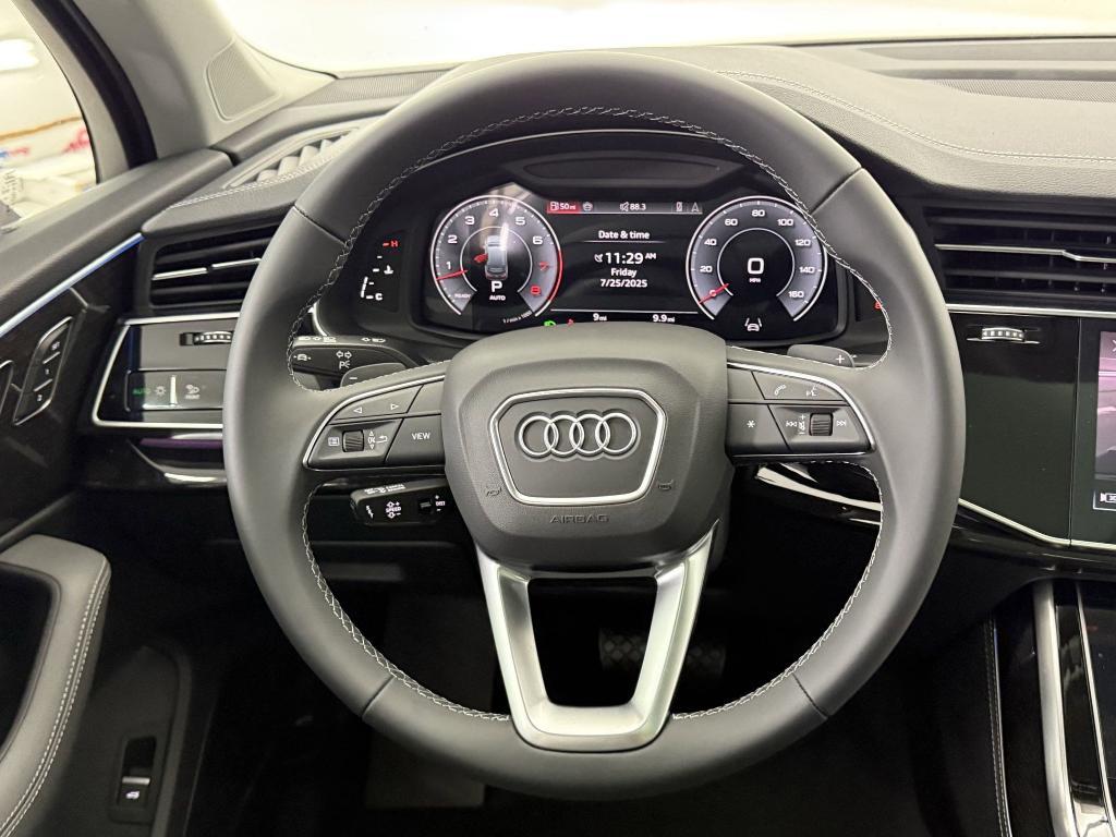 new 2025 Audi Q7 car, priced at $68,832