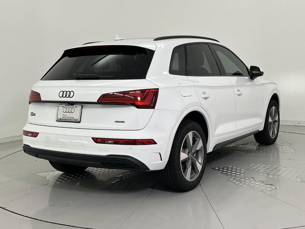 new 2025 Audi Q5 car, priced at $46,231