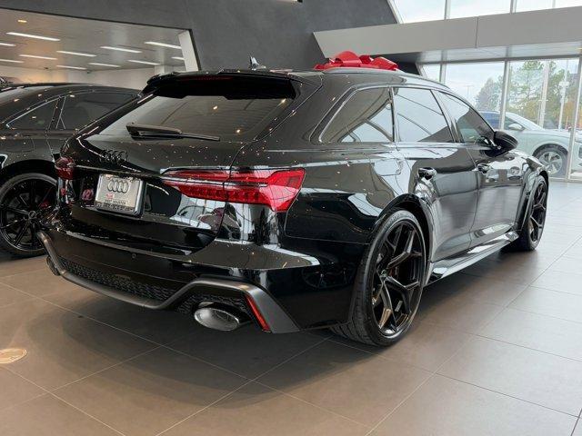 new 2025 Audi RS 6 Avant car, priced at $150,515