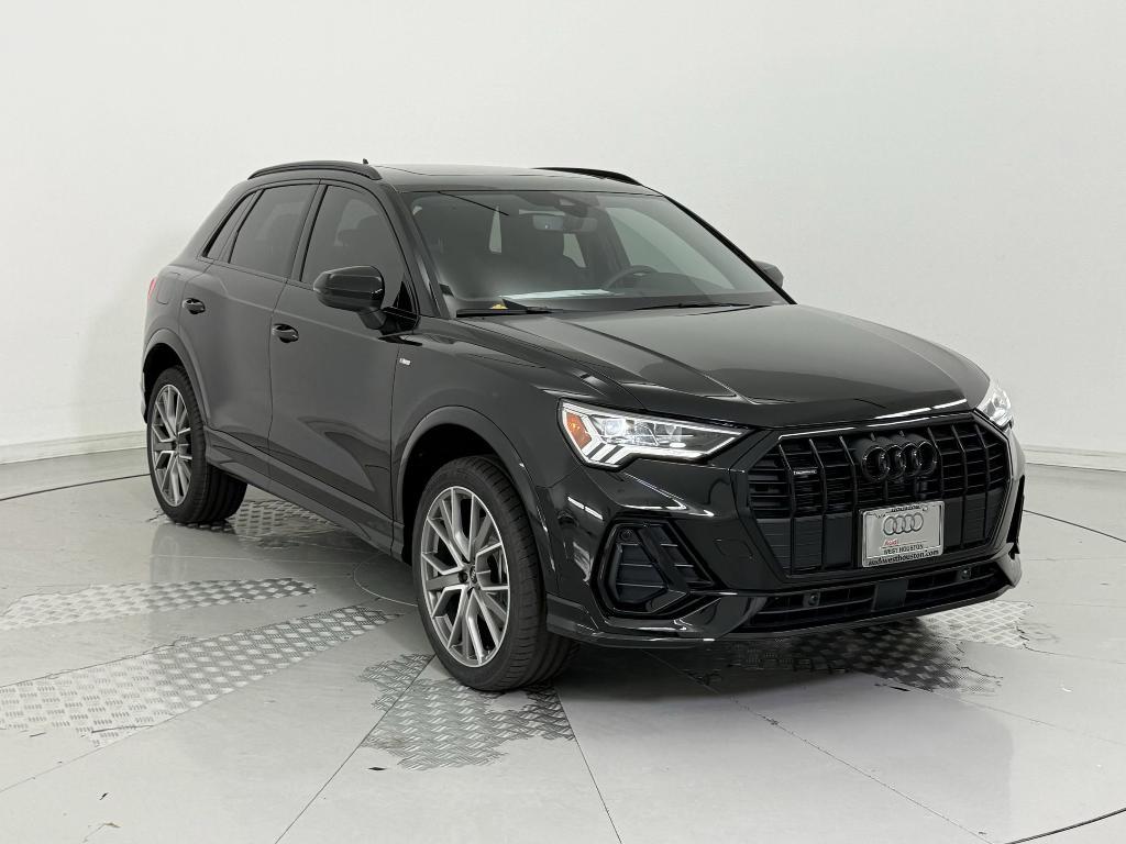 new 2025 Audi Q3 car, priced at $45,721