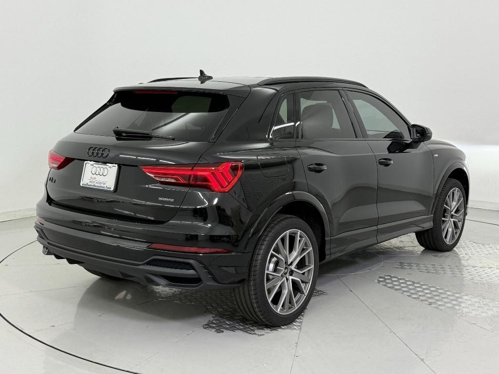 new 2025 Audi Q3 car, priced at $45,721
