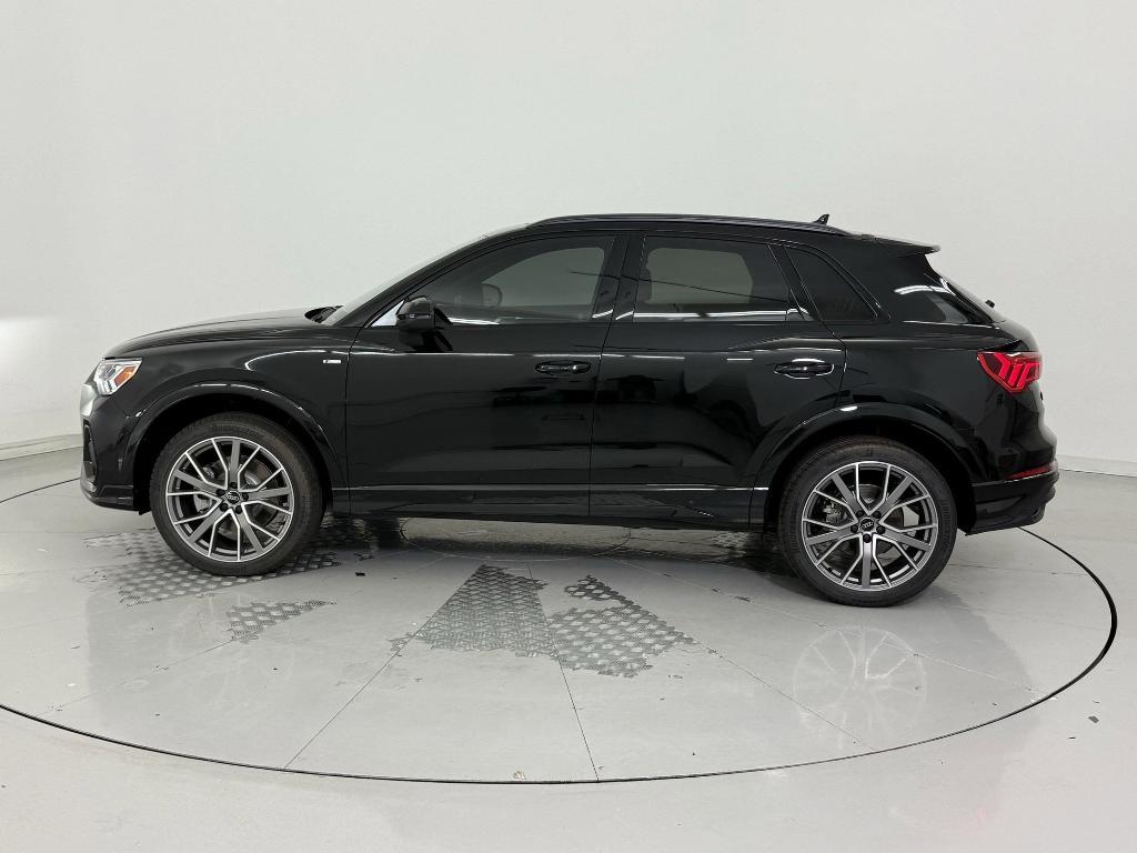 new 2025 Audi Q3 car, priced at $45,721
