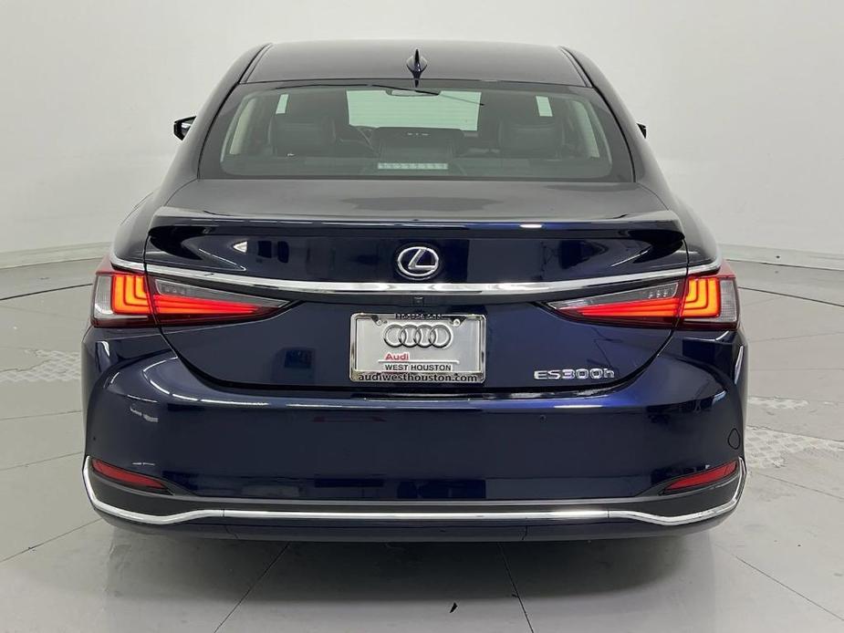 used 2020 Lexus ES 300h car, priced at $31,999