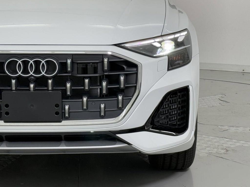 new 2025 Audi Q8 car, priced at $70,541