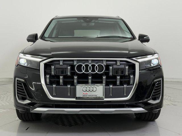 new 2025 Audi Q7 car, priced at $71,121