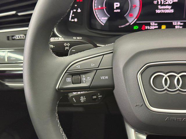 new 2025 Audi Q7 car, priced at $71,121
