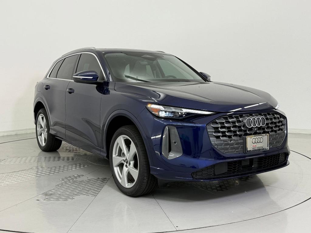 new 2025 Audi Q5 car, priced at $56,371
