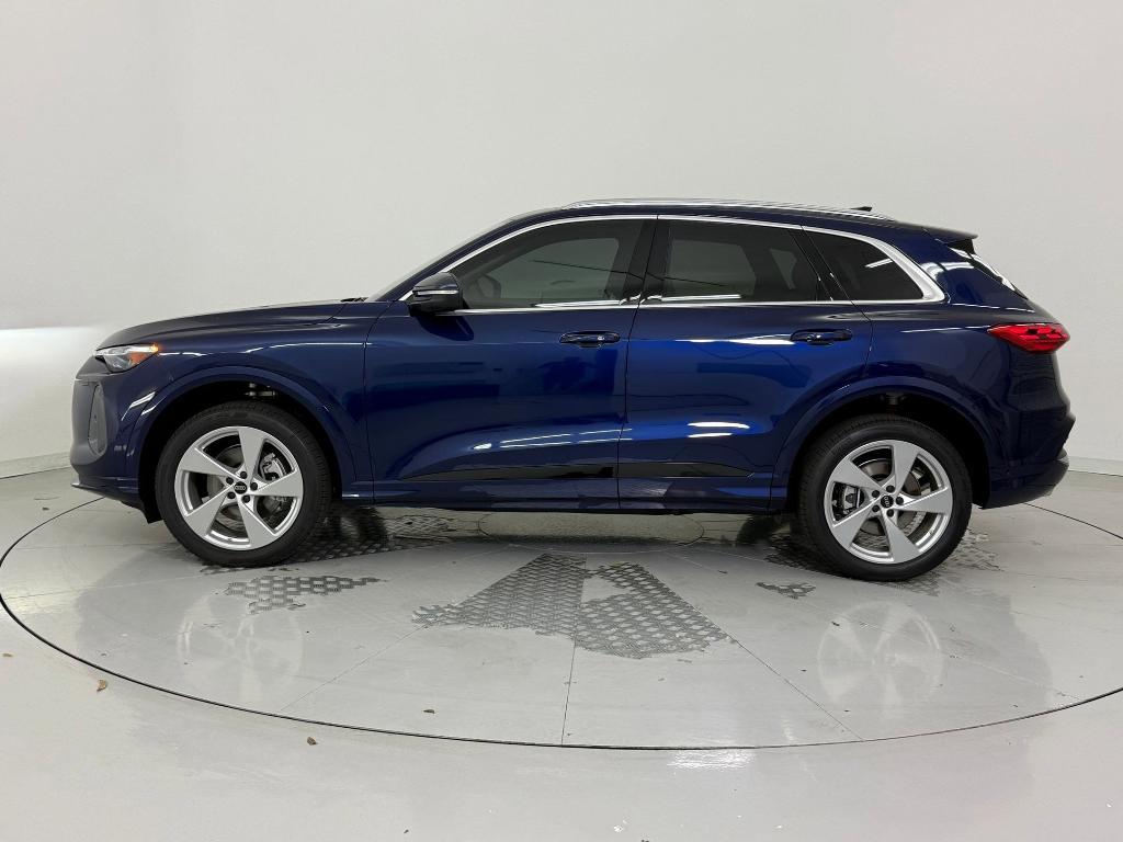 new 2025 Audi Q5 car, priced at $56,371