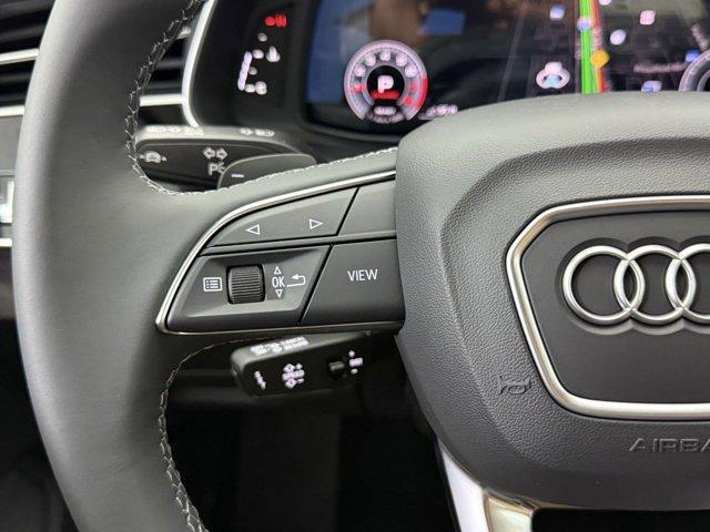new 2025 Audi Q7 car, priced at $77,741