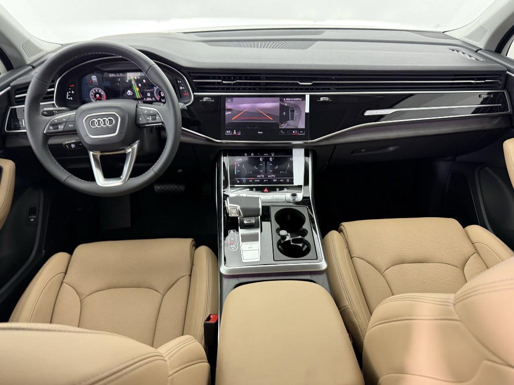 new 2025 Audi Q7 car, priced at $77,741