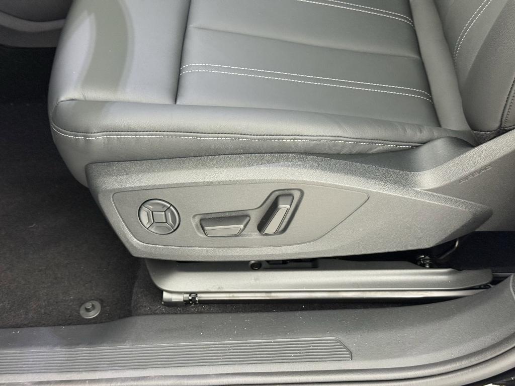 new 2025 Audi Q4 e-tron car, priced at $54,971