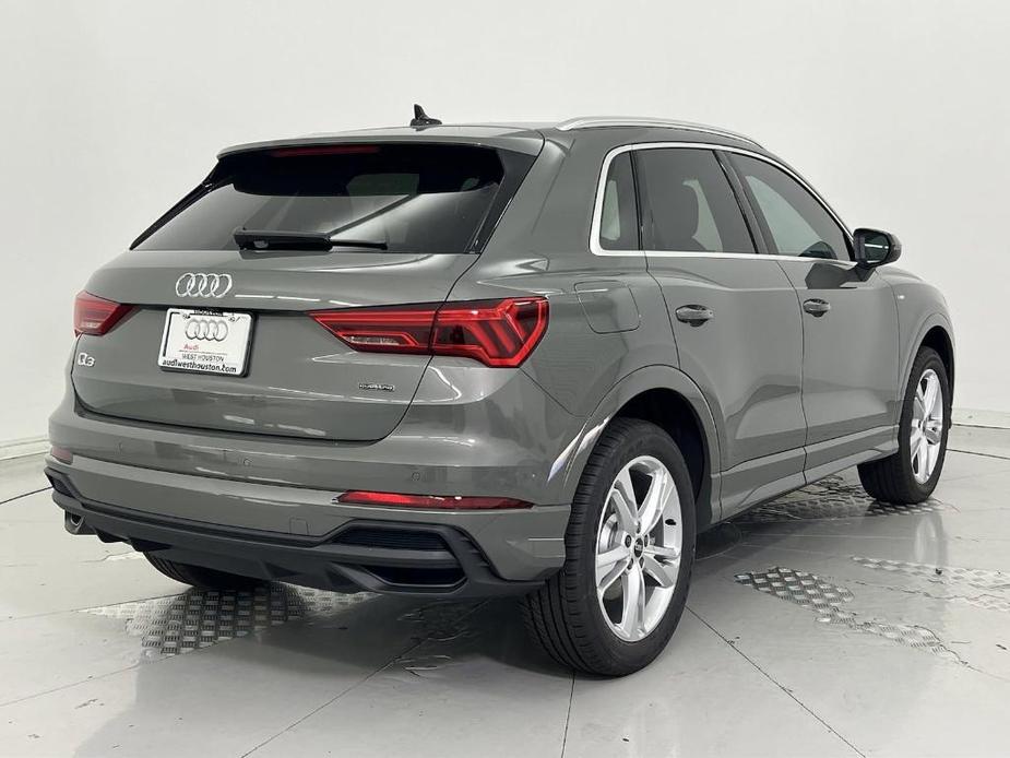 new 2024 Audi Q3 car, priced at $45,732