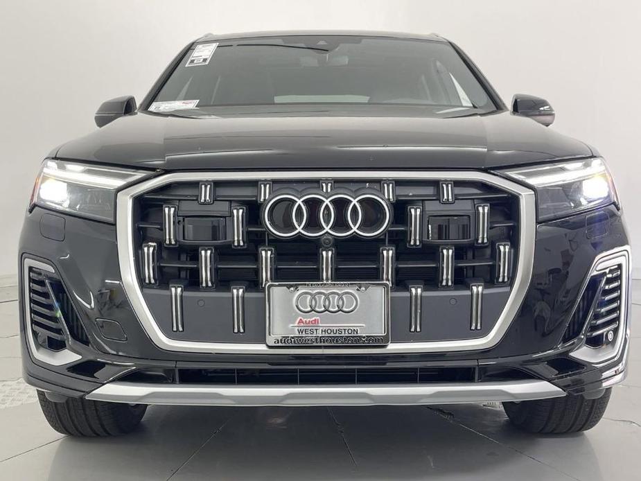 new 2025 Audi Q7 car, priced at $71,923