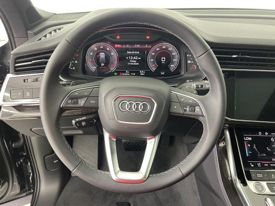 new 2025 Audi Q7 car, priced at $71,923