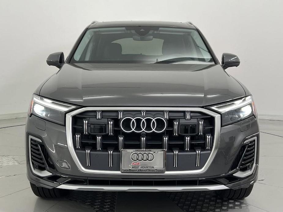 new 2025 Audi Q7 car, priced at $71,892