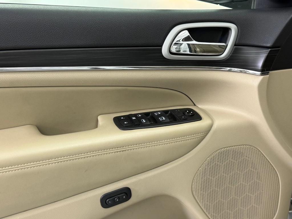 used 2021 Jeep Grand Cherokee car, priced at $20,498