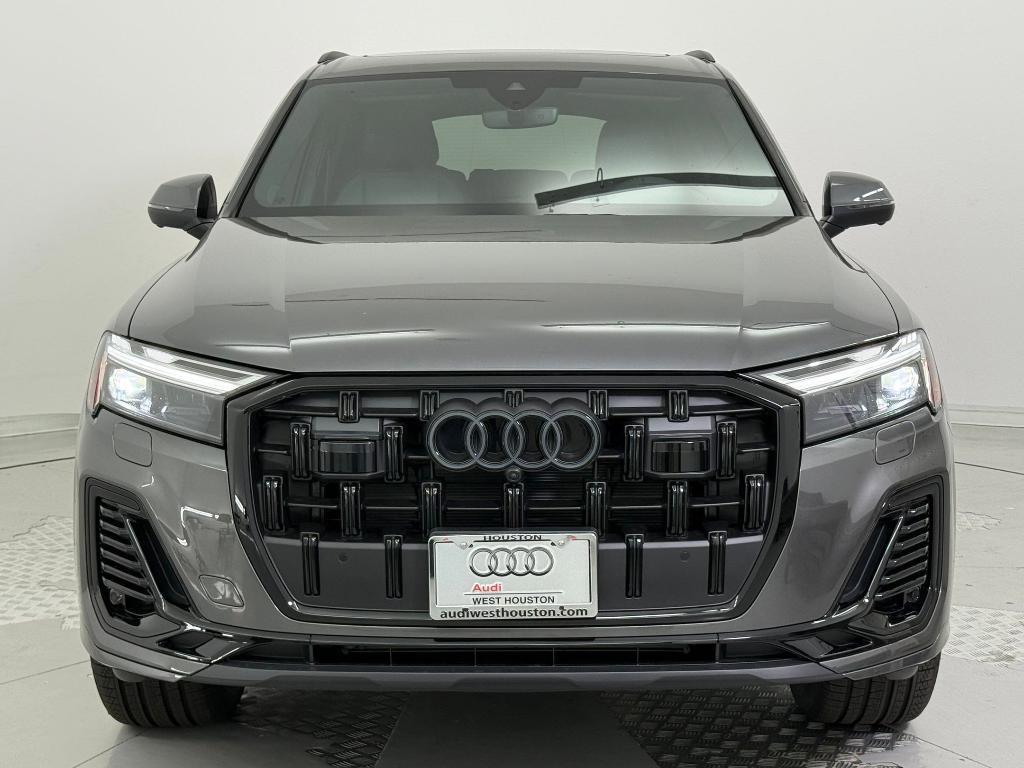 new 2026 Audi Q7 car, priced at $64,021