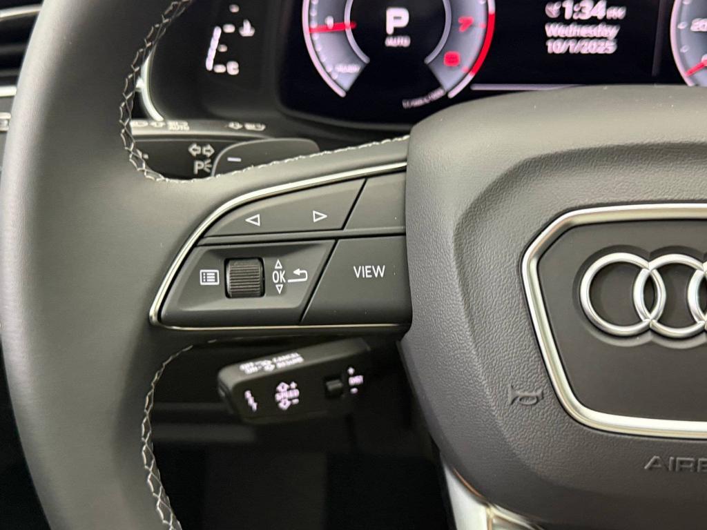 new 2026 Audi Q7 car, priced at $64,021