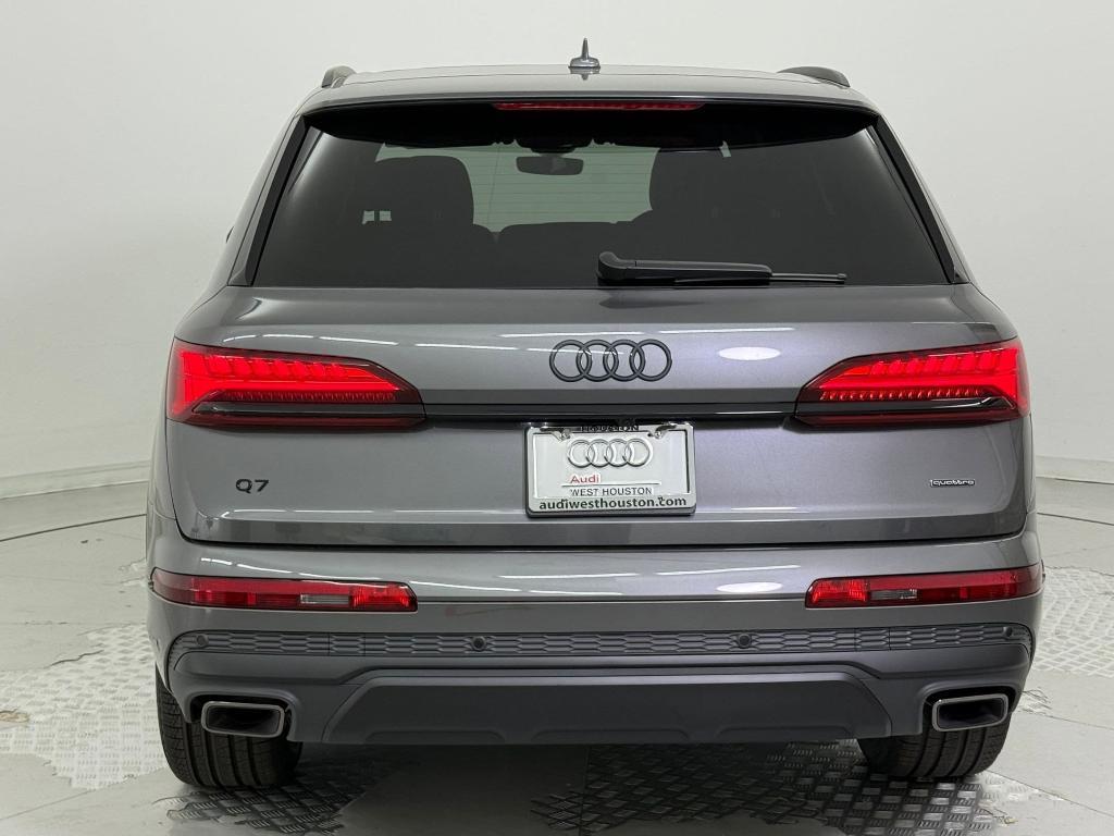 new 2026 Audi Q7 car, priced at $64,021