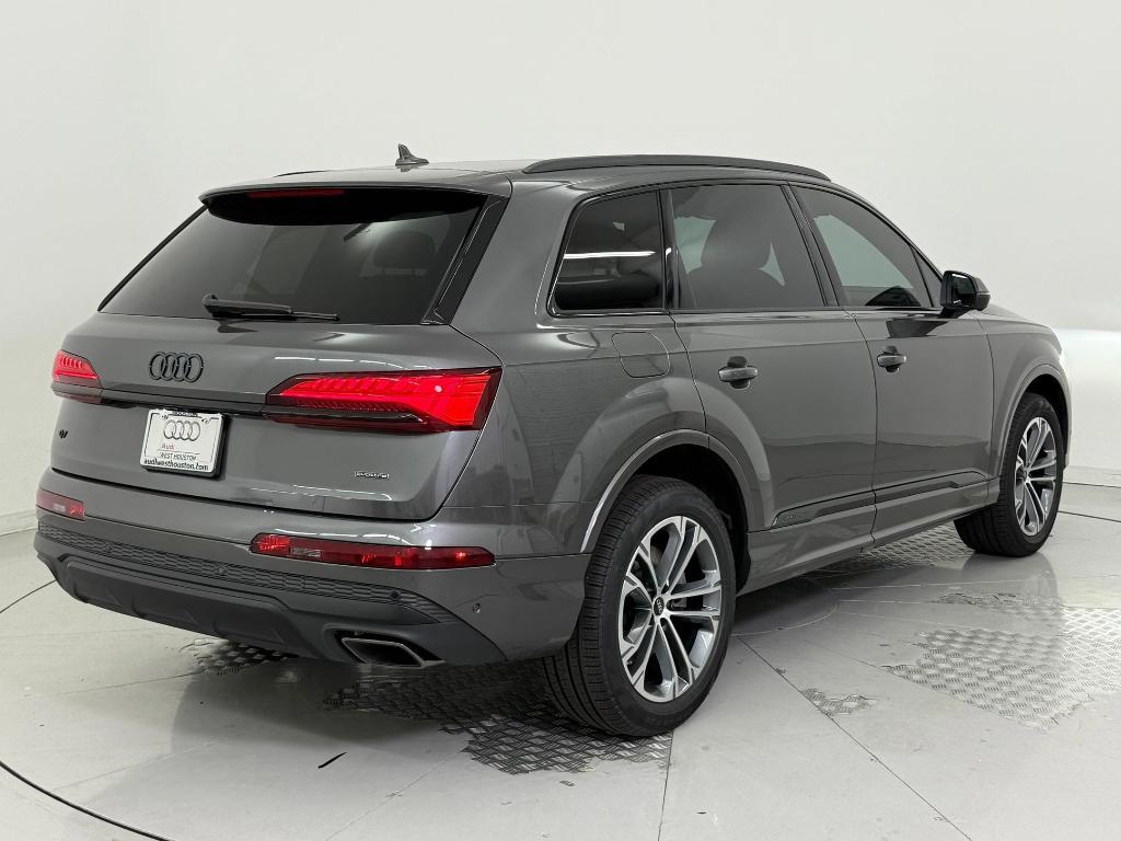 new 2026 Audi Q7 car, priced at $64,021
