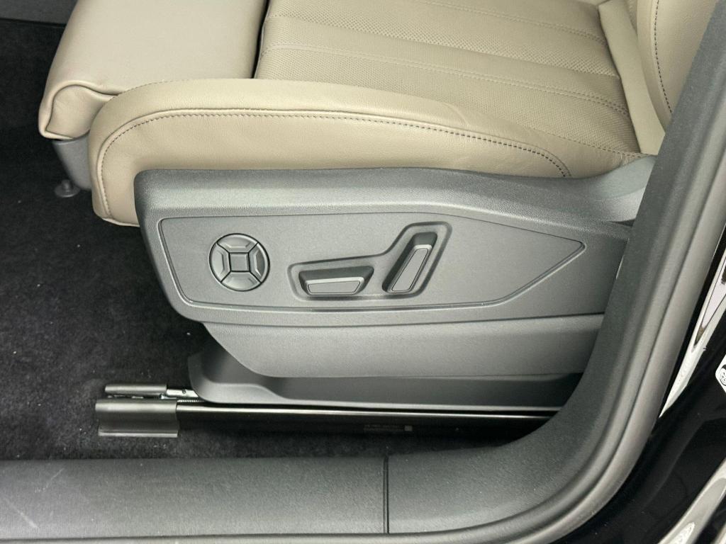 new 2025 Audi Q5 Sportback car, priced at $60,531