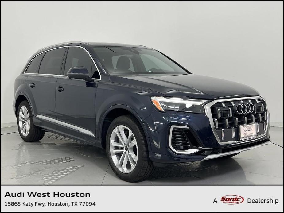 new 2025 Audi Q7 car, priced at $71,801