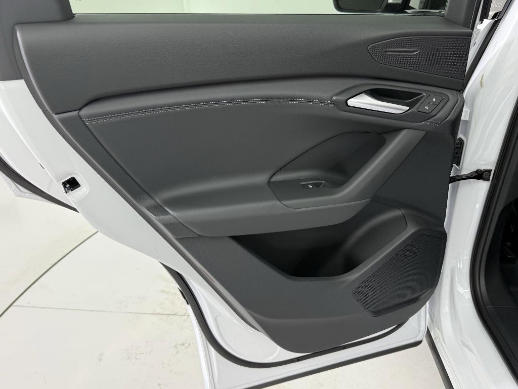 new 2025 Audi Q6 e-tron car, priced at $72,000