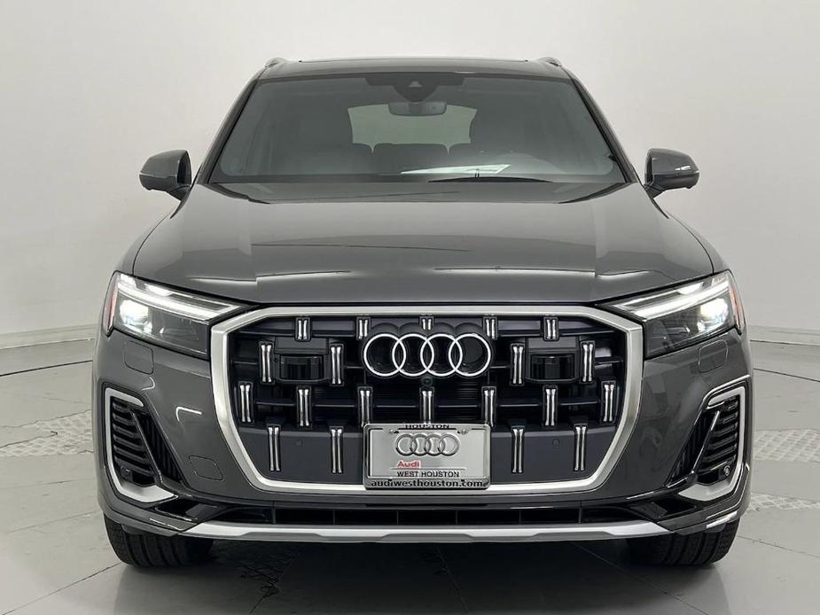 new 2025 Audi Q7 car, priced at $71,801