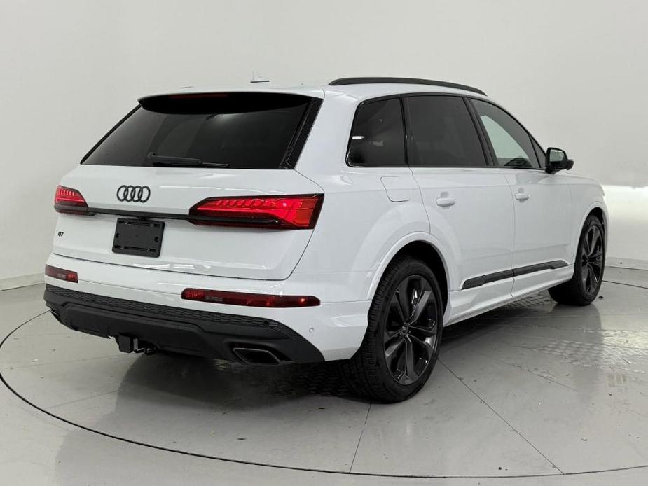 new 2025 Audi Q7 car, priced at $73,821