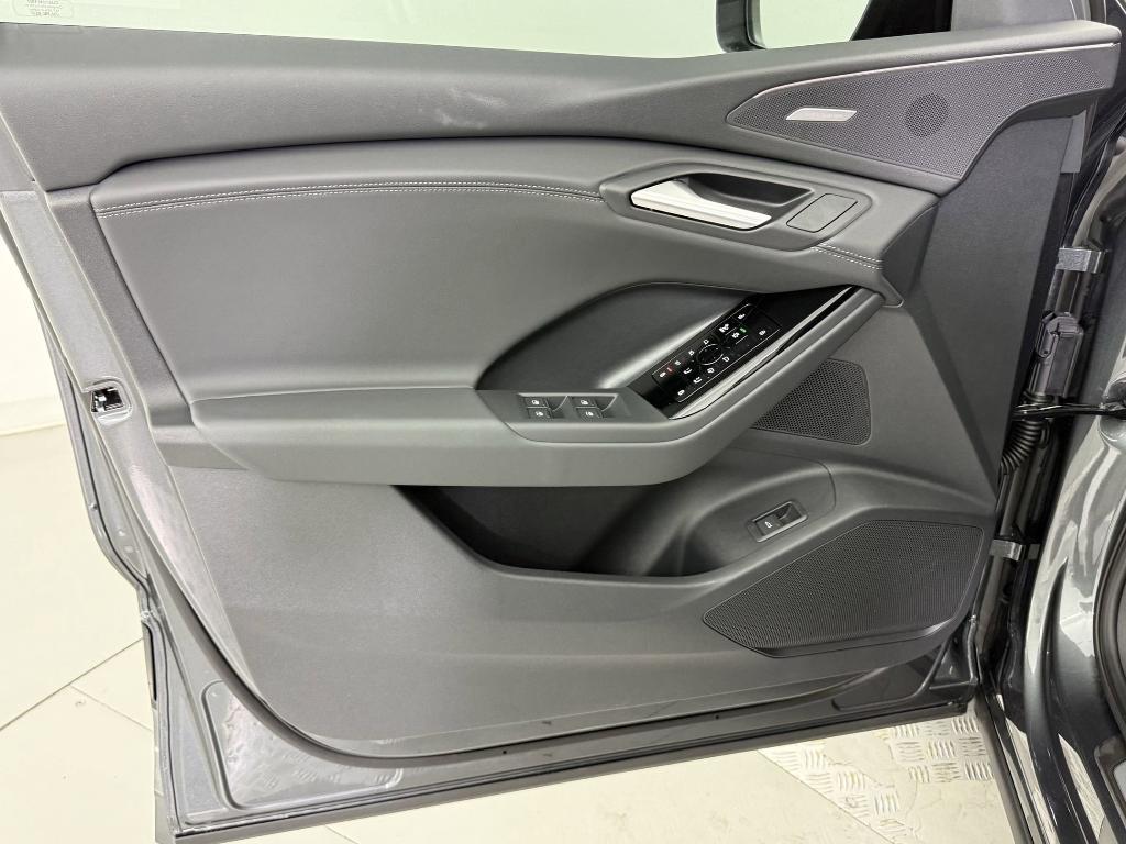 new 2025 Audi SQ6 e-tron car, priced at $78,001