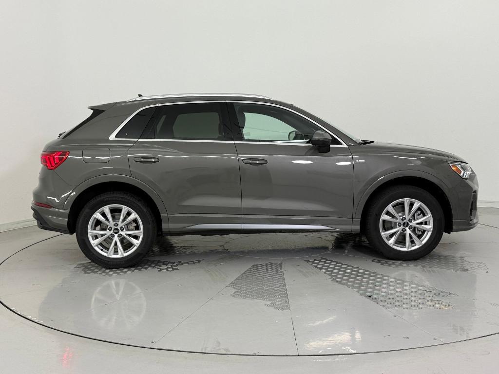 new 2025 Audi Q3 car, priced at $45,081