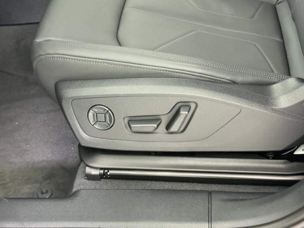 new 2025 Audi Q3 car, priced at $45,081