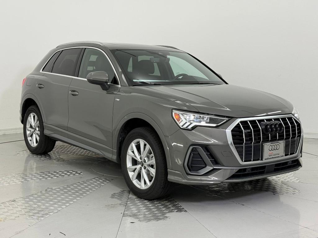 new 2025 Audi Q3 car, priced at $45,081