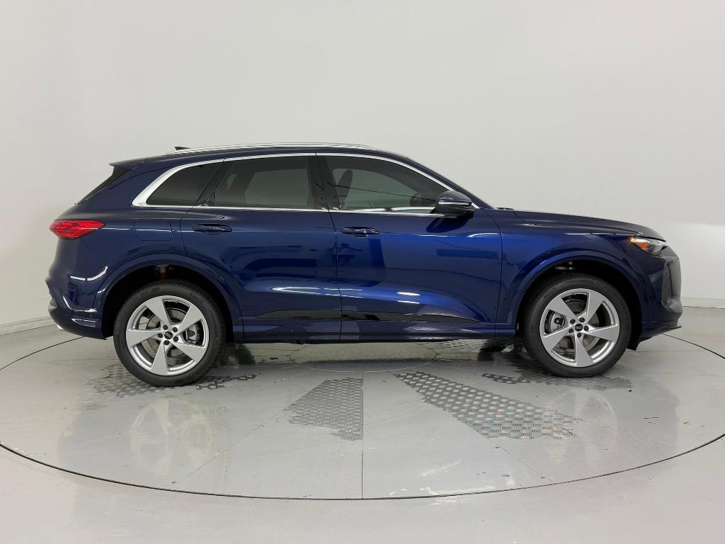 new 2025 Audi Q5 car, priced at $56,991